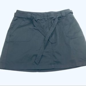 Josephine Chaus Black Skorts 16
 pockets. Strings